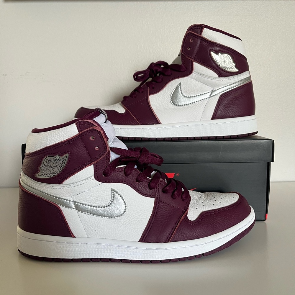 Air Jordan 1 Retro High OG Bordeaux, Used (Size US Men’s 10.0)